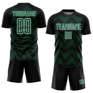 Kits d'uniformes d'équipe de football pour un mouvement facile, tissu de contrôle de l'humidité au toucher léger et durabilité pour durer toute la saison - Product Image 1