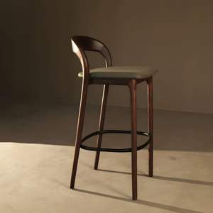 Tabouret <span class=keywords><strong>de</strong></span> <span class=keywords><strong>bar</strong></span> moderne en bois massif rembourré <span class=keywords><strong>avec</strong></span> <span class=keywords><strong>dossier</strong></span> incurvé et siège en tissu <span class=keywords><strong>pour</strong></span> restaurant, café et <span class=keywords><strong>bar</strong></span> - Product Image 1
