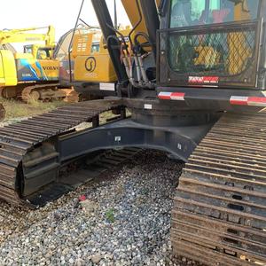 Excavatrice d'occasion KOBELCO SK250 modèle 2023, poids opérationnel de 25,6 tonnes, moteur Hino, capacité de la benne de 1,1 m, composants d'origine - Product Image 4