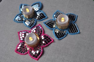 Portavelas con espejo vibrante, portavelas con forma de flor, decoración especial para Diwali y boda, regalo del sur de la India, Sangeet Favor - Product Image 3