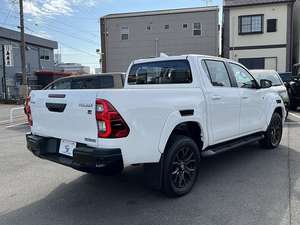 TOYOTA HILUX assez utilisé - Product Image 2