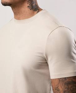 Venta al por mayor de camisetas y conjuntos cortos Cuello redondo Manga corta Slim Fit Deportes y arruinar la ropa de verano Personaliza tu propio diseño - Product Image 4