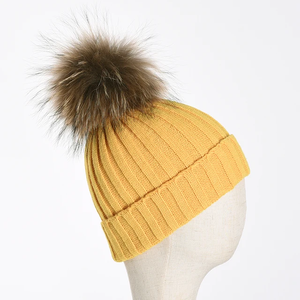 Bonnet en fausse fourrure tricoté de haute qualité personnalisable unisexe pour l'hiver avec pompon de marque d'automne à la mode Baggy de plage - Product Image 4