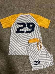 ชุดเสื้อฟุตบอลสำหรับผู้ใหญ่และเยาวชนเสื้อฟุตบอลพิมพ์ลายดิจิตอล OEM - Product Image 2