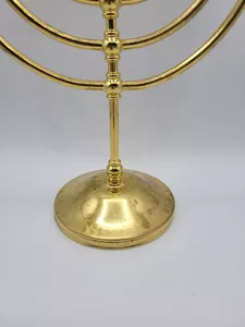 Metal de la mejor calidad con acabado artesanal, perfecto para una iluminación elegante y decoración del hogar, candelabro de Menorah religioso de Metal - Product Image 3
