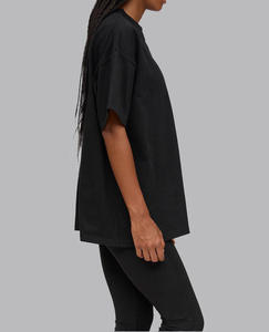 เสื้อยืดผู้หญิงไซส์ใหญ่แบบกำหนดเอง ราคาขายส่ง ปรับแต่งได้ สีพื้น ย้อมสีเรียบ ผ้าฝ้าย 100% พิมพ์โลโก้ตามสั่ง - Product Image 5