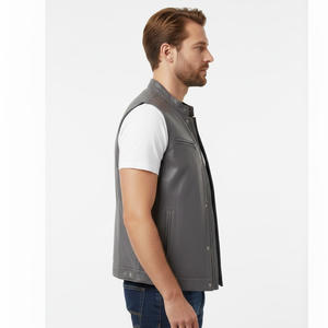 Gilet en cuir synthétique sans manches pour hommes Fournisseur d'usine OEM Vente en gros sur mesure Biker Fashion Motorcycle Riding Respirant - Product Image 3