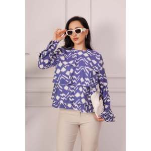 Blusa Elegante con Cuello de Lazo y Volantes en Capas para Mujer, Marca LUSTRIN, en Tela de Mezcla de Modal y Viscosa Color Índigo, para Uso Casual y de Oficina - Product Image 3