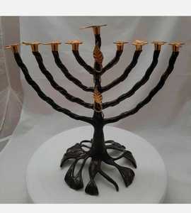 Bougeoir Menorah Hanoukka en aluminium, fait à la main, arbre argenté, design de la vie, juste arrivé, bocaux de lanterne à texture basse - Product Image 1