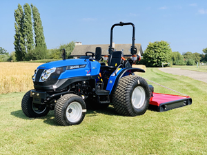 Top Selling High Quality SOLIS 26 HST 25HP 2WD Gear Drive Compact Wheel Tractor with Engine & Gearbox - Product Image 2