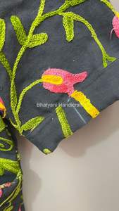 Veste Suzani ouzbek à manches longues faite à la main nouveau manteau réchauffé d'hiver avec broderie taille libre et Robe tissée taille naturelle - Product Image 3