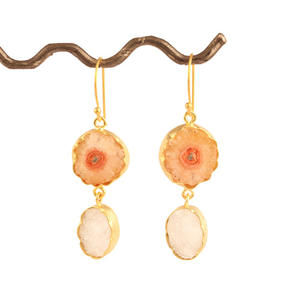 Venta al por mayor de cuarzo solar natural y azúcar druzy doble piedra pendiente 24K chapado en oro latón joyería colgante gancho pendientes - Product Image 1