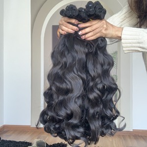 Vente en gros 100% paquets de cheveux bruts vietnamiens Remy cambodgiens à double tirage vague naturelle et extensions de donneur unique Curl italien - Product Image 5