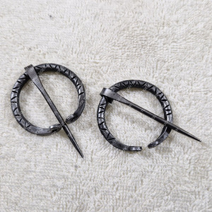 Ceinture en laiton de style médiéval pour boucle et bottines en fer forgé à la main avec sangles et boucles Matériau en cuivre Article TT-5264 - Product Image 2