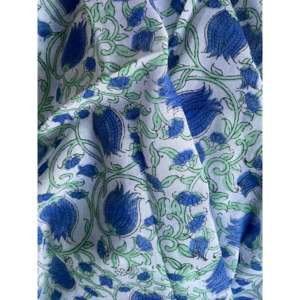 Pareo Tejido Transpirable con Estampado Floral, Elegante y Holgado, para Usar como Traje de Baño o Salida de Playa - Product Image 3