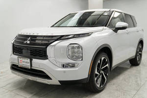 Mitsubishi Outlander SE AWD 4dr SUV 2024 Seminuevo - Listo para Enviar - Product Image 4