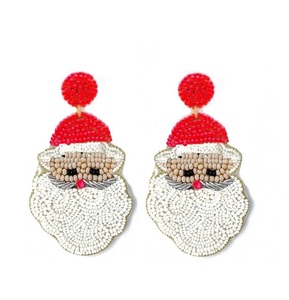 Boucles d'oreilles perlées festives avec 100 pour cent de perles de verre accessoire décoratif idéal pour Noël Halloween Mardi Gras Fiesta - Product Image 2