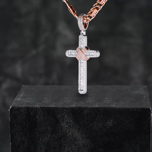 Lujo Moissanite diamante Cruz colgante 925 plata esterlina \ chapado en oro rosa Hip Hop joyería disponible a precio asequible - Product Image 4
