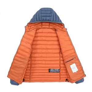 Chaquetas de Invierno con Logotipo Personalizado Impreso OEM, Chaqueta Impermeable Acolchada para Hombre con Bolsillo - Product Image 5