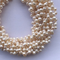 Perles de culture d'eau douce naturelles jaunes et blanches de 6 mm et 8 mm, forme pomme de terre, perçées sur le côté, vente directe usine, nouveau fil AAAA