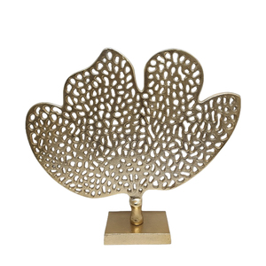 Articles décoratifs pour la maison à la mode Statue Unique en métal couleur or base noire pour dessus de Table décor à la maison fait à la main personnalisé - Product Image 6