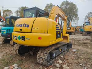 Oferta Destacada: Excavadora de Orugas Komatsu PC70 de Segunda Mano en Japón, Alta Potencia de Excavación, Modelo 2021, Incluye Piezas Centrales del Motor y Bomba - Product Image 2