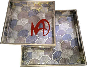 Lot de 2 plateaux de service carrés en bois MDF faits à la main Impression numérique Finition brillante avec revêtement en émail Plateau décoratif artisanal - Product Image 2