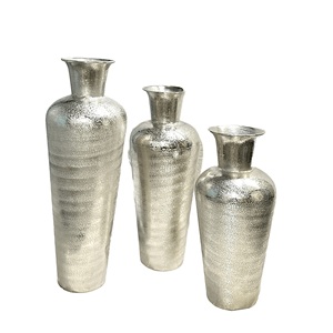 Jarrón de suelo de Metal niquelado, Juego de 3 macetas de exhibición de flores de boda de plata decorativas para el hogar, venta directa - Product Image 1