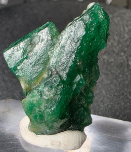 ตัวอย่างพลอยสเวทธรรมชาติ 5.85 กรัม คริสตัลเบอร์ริลสีเขียว พลอยหลวมจากประเทศปากีสถาน พลอยเรืองแสง ได้รับการรับรอง - Product Image 3