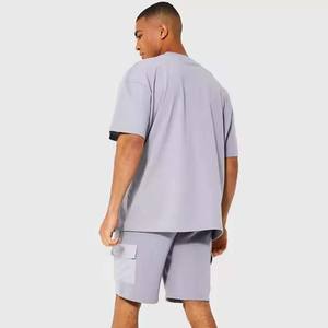 Ensemble t-shirt et short pour hommes en coton et polyester ensemble de service OEM pour l'été - Product Image 3