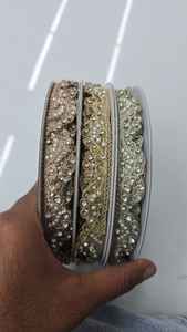 Vente en gros 1 pièce 7/8'' de largeur Galon de dentelle guipure brodé pailleté style ethnique vintage écologique - Product Image 3