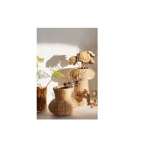 Jardinières en filet de rotin en fer faites à la main Design personnalisé Pots de fleurs d'intérieur et d'extérieur Jardinière à noyau décoratif - Product Image 2