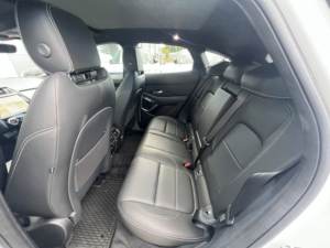 Bien mantenido limpio 2024 Jagua-r R-Dynamic SE - Product Image 4