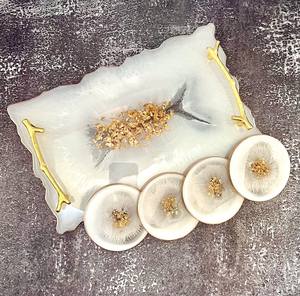 Ensemble de plateaux Art Déco en bois faits à la main de luxe avec sous-verres à motif végétal et design flocons d'or pour mariage - Product Image 3