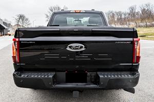 Ford F-150 Roush Nitemare 4x4 essence, faible kilométrage, modèle 2025 - Product Image 5