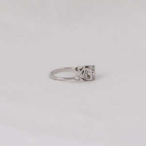 Bague de fiançailles vintage de luxe en or massif 14KT avec diamant de laboratoire de coupe ronde élégante bague personnalisée pour les cadeaux certifiés IGI - Product Image 4