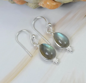 925 Sterling Silver Natural Labradorite Gemstone Elegant Dangle Hook Boucles d'oreilles Bijoux faits à la main Cadeau parfait pour elle en vrac - Product Image 3