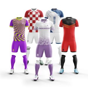 Camiseta de fútbol para torneo deportivo con diseño de sublimación personalizado e impresión de logotipo - Product Image 3