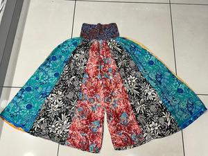 กางเกงขากว้างทำด้วยมือสไตล์โบฮีเมียนสไตล์ฮิปปี้สำหรับสตรีผ้าส่าหรีผ้าไหมรีไซเคิลพร้อมเอวยางยืดสวมใส่สบายสำหรับฤดูร้อน - Product Image 5