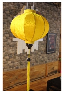 เทศกาลกลางฤดูใบไม้ร่วงโคมไฟผ้าไหมแขวนกลางแจ้ง - โคมไฟหลังคาน้ําสําหรับตกแต่ง - โคมไฟแขวนตกแต่งวินเทจจากเวียดนาม - Product Image 2