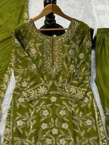 Top de fiesta de invierno de seda y Plazzo con Fancy Duppata - Product Image 3