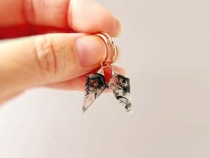 ต่างหูมอสอาเกตทรงหยดน้ำ สีโรสโกลด์ เงินสเตอร์ลิง ทำมือ ประดับพลอยดิบ เครื่องประดับสำหรับผู้หญิง - Product Image 3