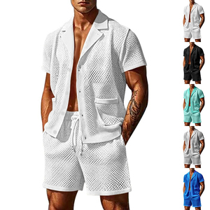 Conjunto de pantalones cortos de manga corta para hombre, novedad de verano al por mayor, con tejido con agujeros, cuello informal, conjunto de estilo fino para hombre de verano - Product Image 1