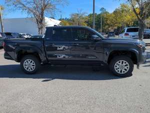 Nouveau 2026 pour Tacoma SR5 à vendre, intérieur sombre automatique, caméra, galerie de toit métallique - Product Image 3