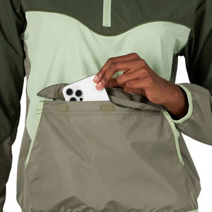 Diseño de bolsillo sólido Ropa deportiva de moda personalizada Cortavientos Bloque de color Softshell Jersey de mujer Chaqueta ligera - Product Image 1