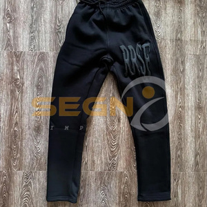 Conjunto de sudadera con capucha y pantalones de chándal con parches bordados desgastados personalizados para hombre, chándal lavado con ácido - Product Image 6