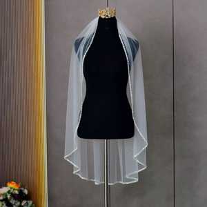 Peineta para el Cabello Bridella V134-IY1 Hecha a Mano, Vintage, con Perlas de Imitación Color Marfil, Lentejuelas y Pedrería, Ajuste Cómodo, para Novias, Fiestas, Bodas y Eventos Formales - Product Image 6