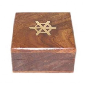 Handmade Pine <b>Wood</b> Home Decorative Item Antique Design Mini Treasure Wooden Box Packaging <b>Chest</b> Wooden Box High Quality Luxury - Product Image 2