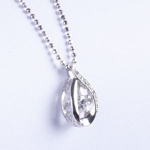 Collar con colgante de cadena de eslabones rellenos de oro de 10K Vintage, Zirconia cúbica, forma de lágrima con corte brillante para regalos de fiestas de boda - Product Image 2