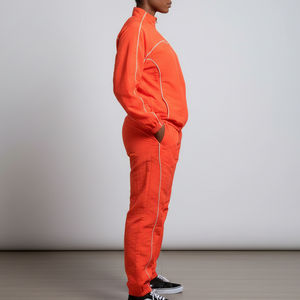 Dernière arrivée survêtements pour femmes avec passepoil 2026 surdimensionné rouge en nylon 2 pièces vêtements de sport grande taille coupe-vent survêtements - Product Image 3